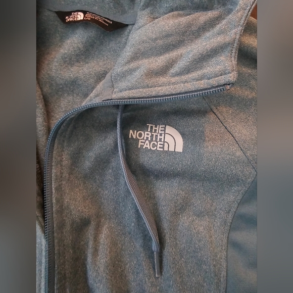 Womans The North Face zip up hoodie - Picture 2 of 3